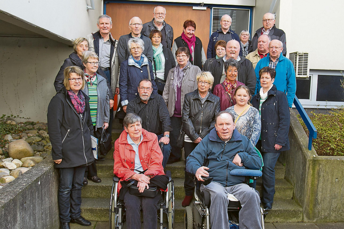 Neuffener Senioren besichtigen Druckhaus Region Nürtinger Zeitung