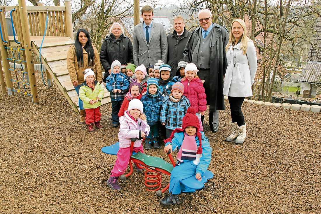  Foto zu Spende für den Kindergarten Silcherstraße - Region - Nürtinger Zeitung 