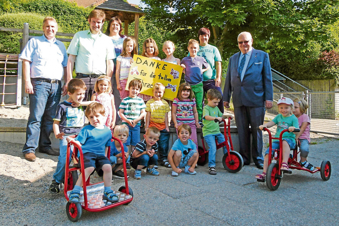  Foto zu Neue Fahrzeuge für den Kindergarten - Nürtingen - Nürtinger Zeitung 
