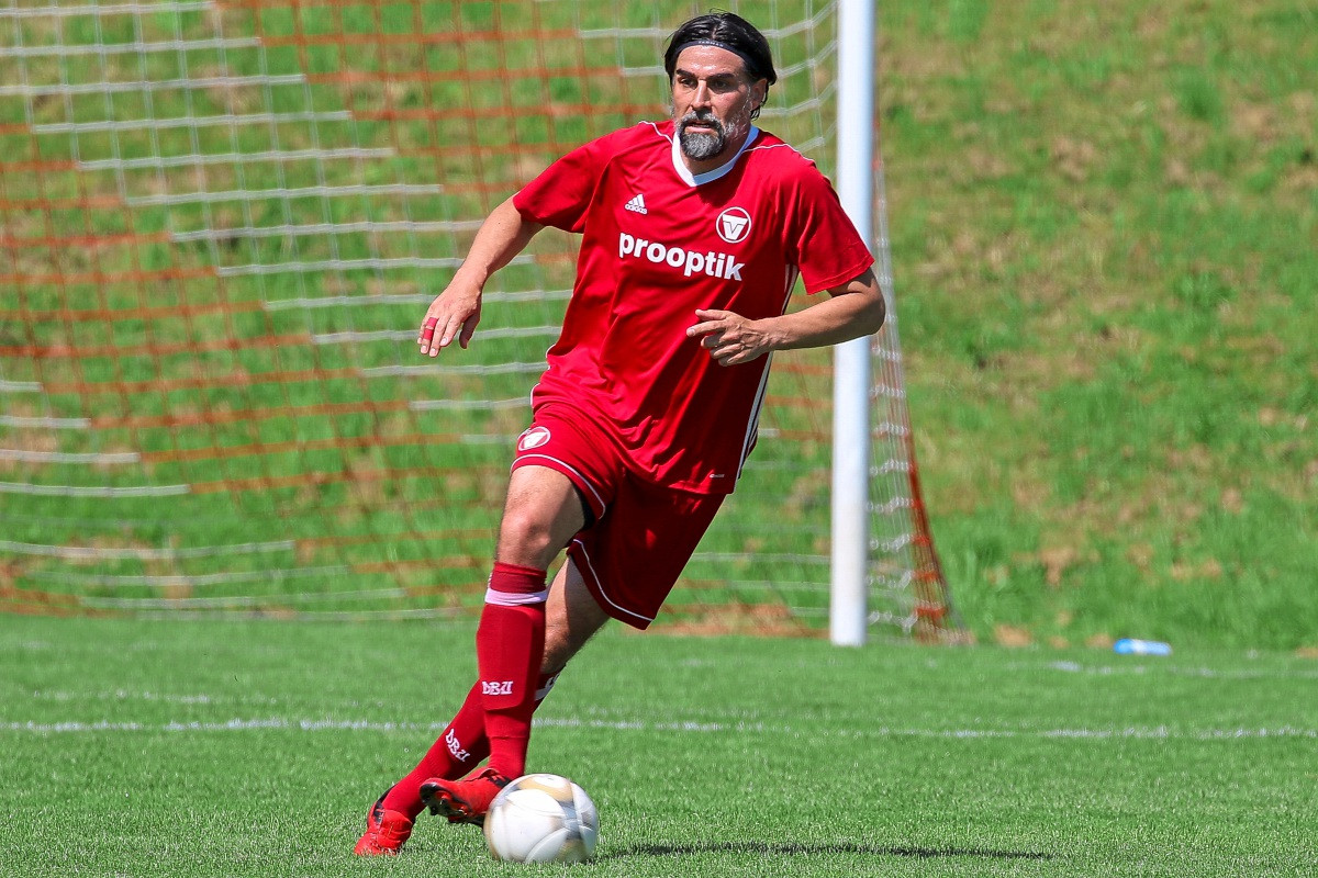 Zoltan Sebescen hat die Liebe zum Fußball nie verloren Fußball