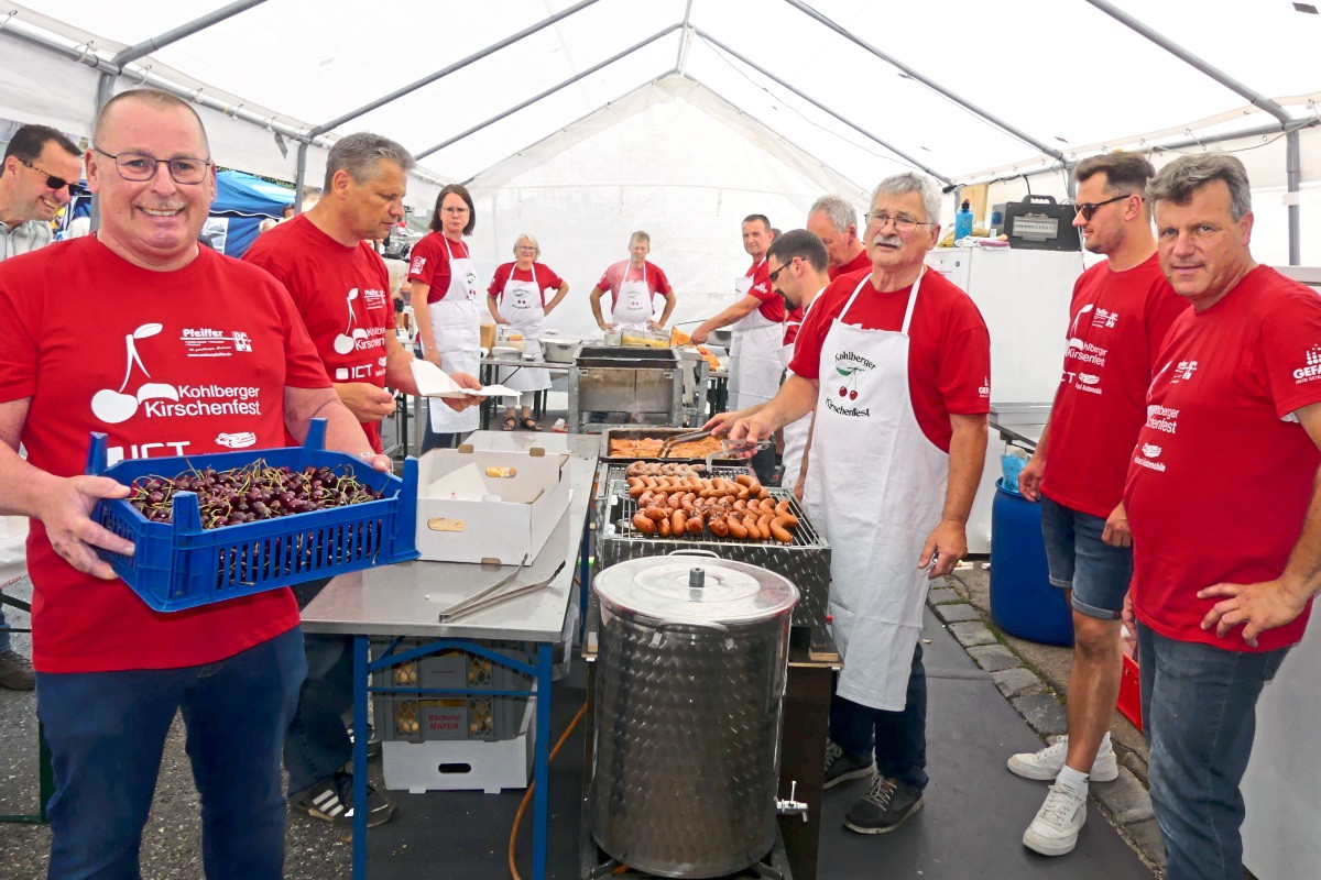 Kirschenfest Kohlberg eine Gemeinde sieht rot Kohlberg Nürtinger