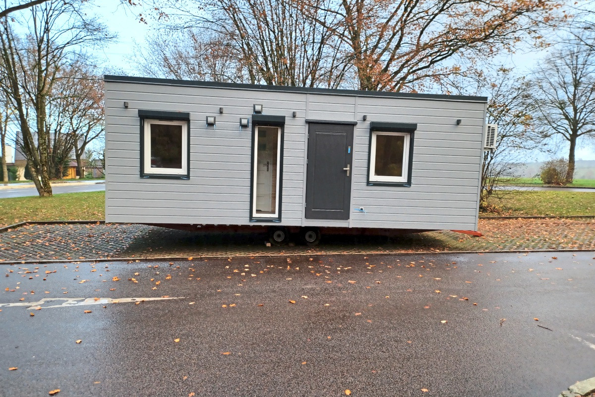 Der Erste Versuch Für Den Aufbau Eines Tiny Houses In Der Nürtinger ...