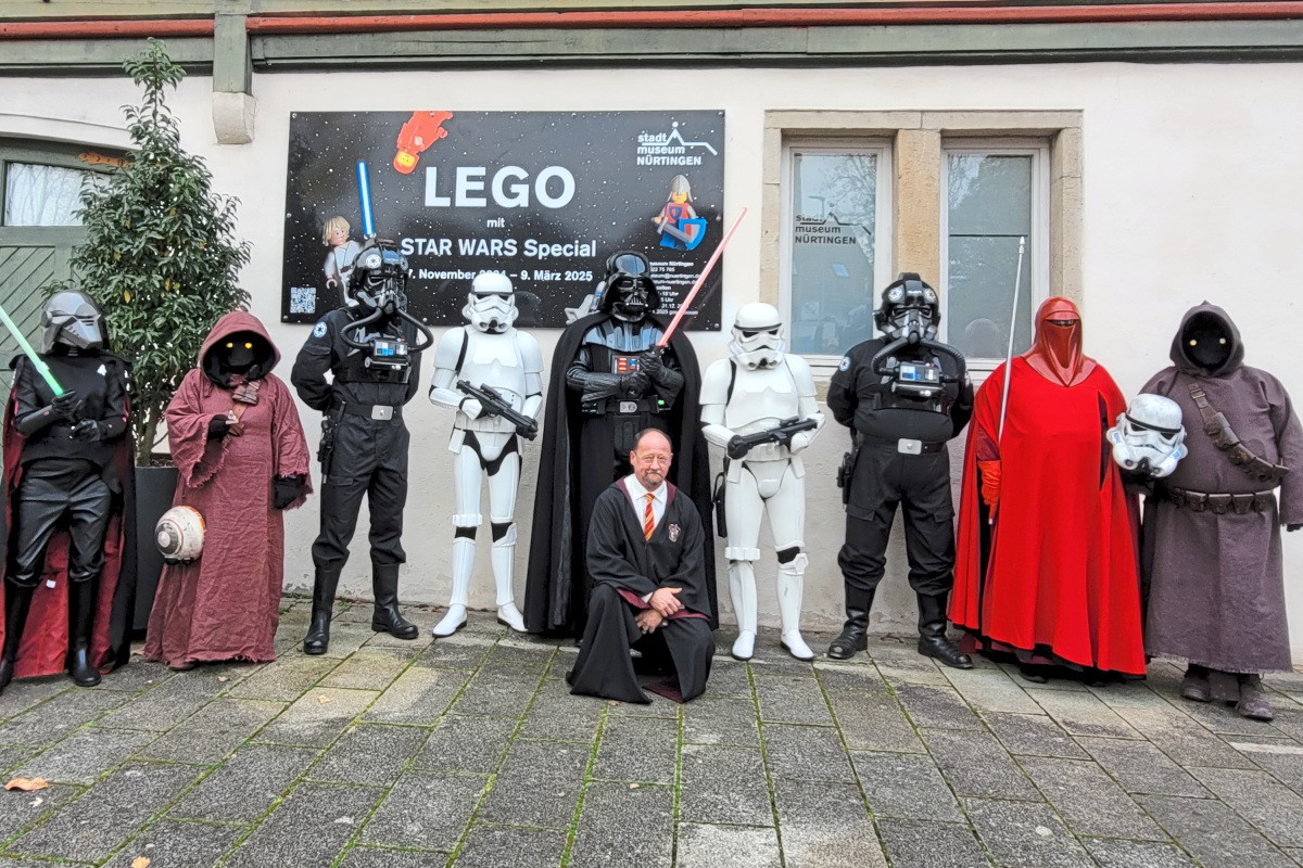 ダース・ベイダーがニュルティンゲンでレゴ展示会を開く – ニュルティンゲン – ニュルティンガー・ツァイトゥング