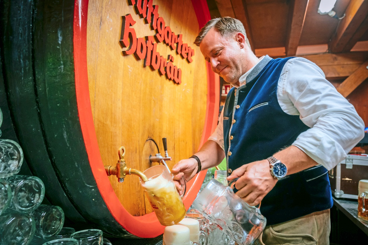 Was kostet die Maß Bier auf dem Stuttgarter Frühlingsfest 2025?