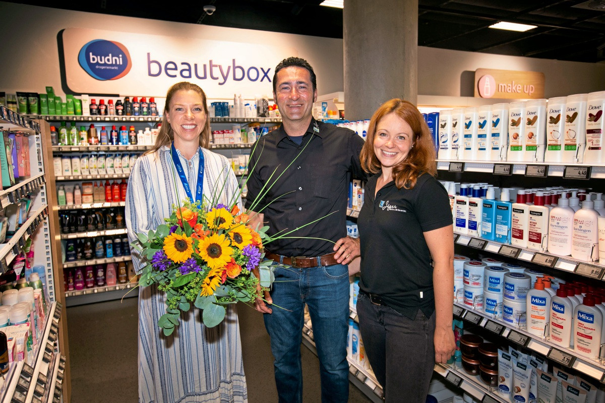 Neue Drogerie am Stuttgarter Flughafen