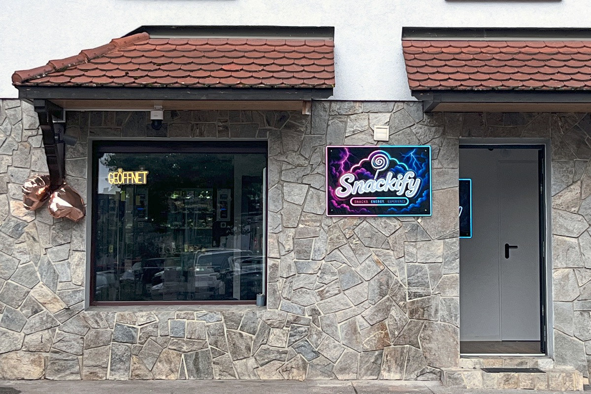 Neuer Automatenkiosk in Unterensingen eröffnet